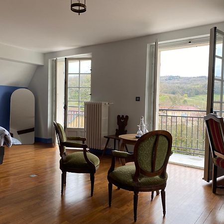 Bed and Breakfast Longue Vue En Arbois Exterior foto