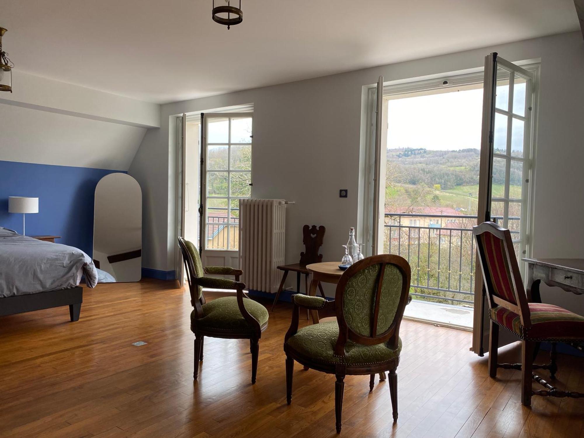 Bed and Breakfast Longue Vue En Arbois Exterior foto