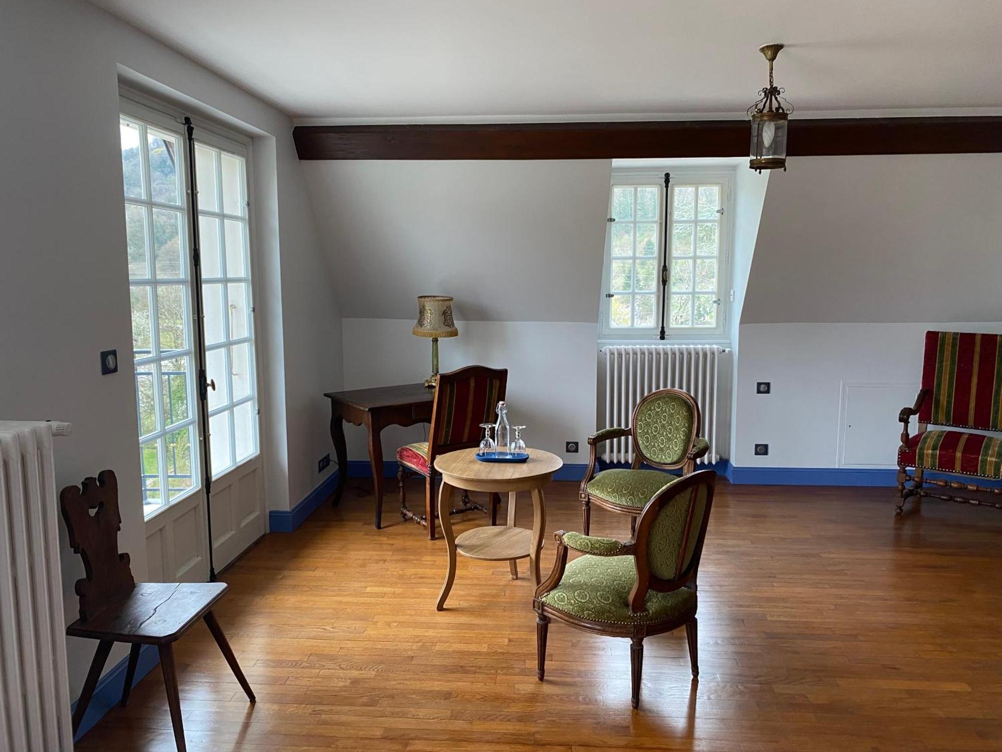 Bed and Breakfast Longue Vue En Arbois Exterior foto