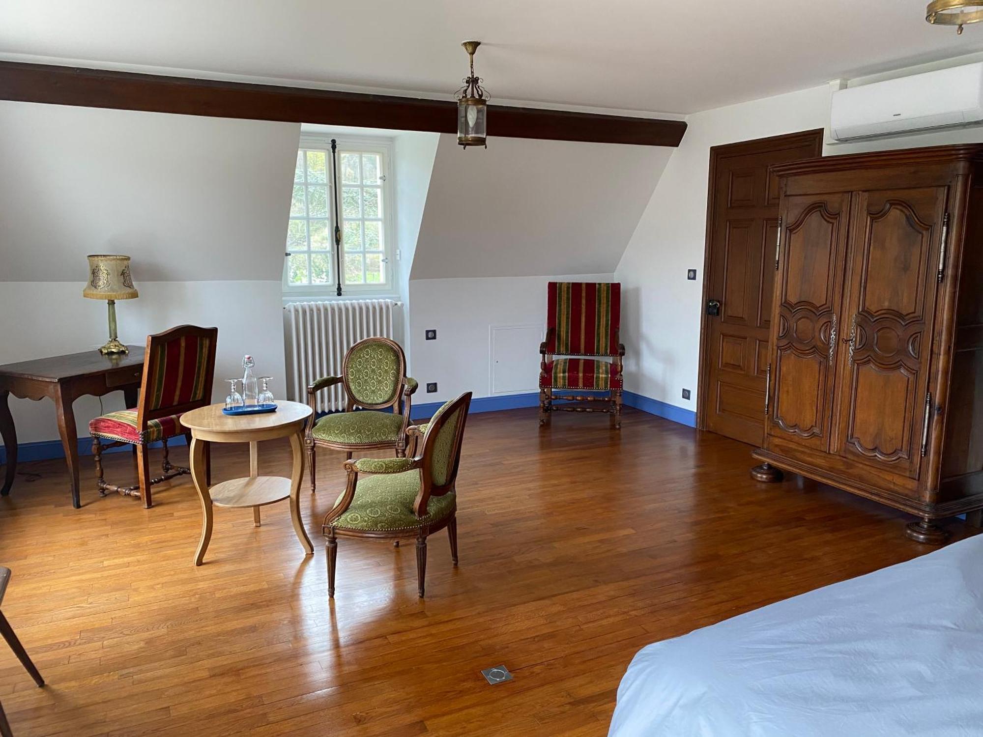 Bed and Breakfast Longue Vue En Arbois Exterior foto