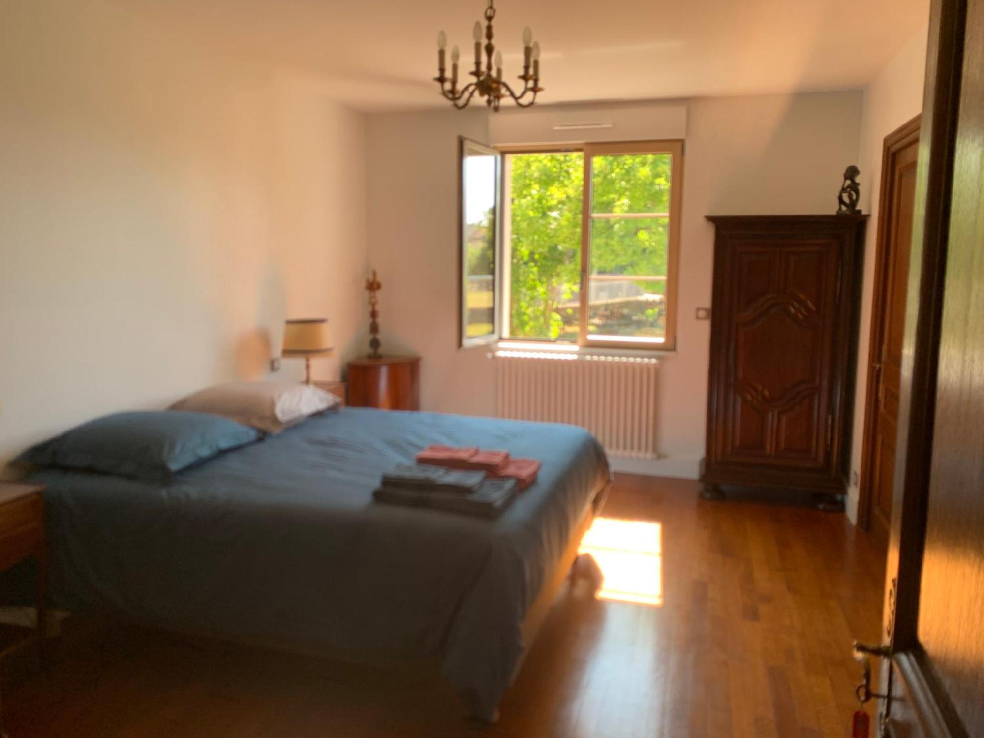 Bed and Breakfast Longue Vue En Arbois Exterior foto